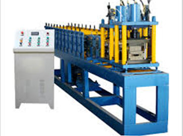 चीन हाइड्रोलिक Decoiler मशीन के साथ एल्यूमिनियम स्टील धातु शीट रोलिंग मशीन आपूर्तिकर्ता